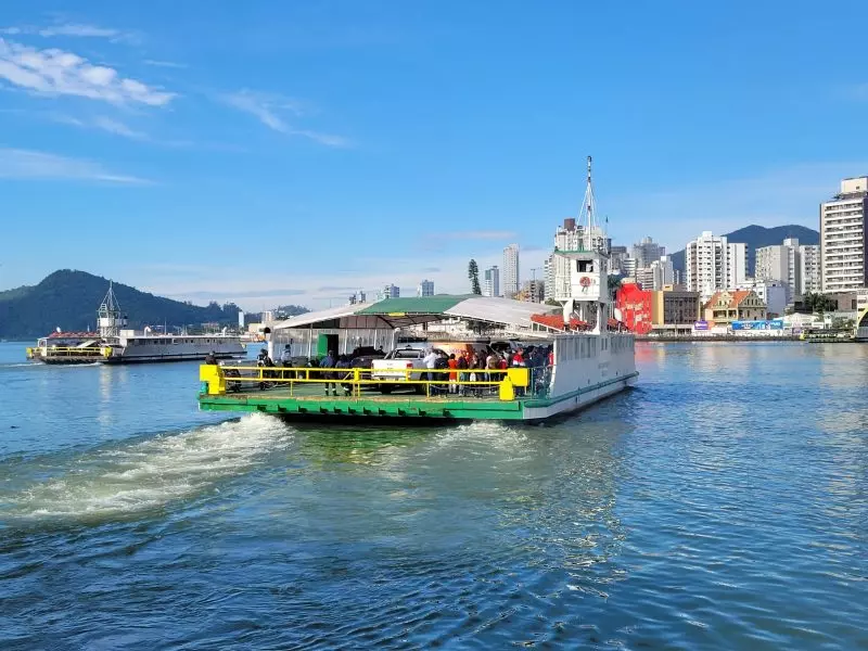 NGI Sul opera a balsa entre Itajaí e Navegantes